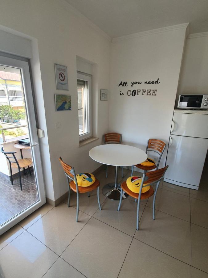 Apartment Novalja 4+2 外观 照片