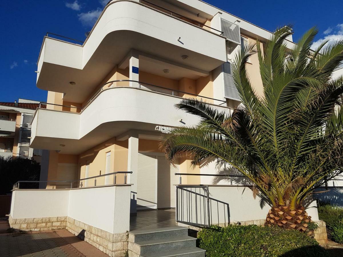 Apartment Novalja 4+2 外观 照片