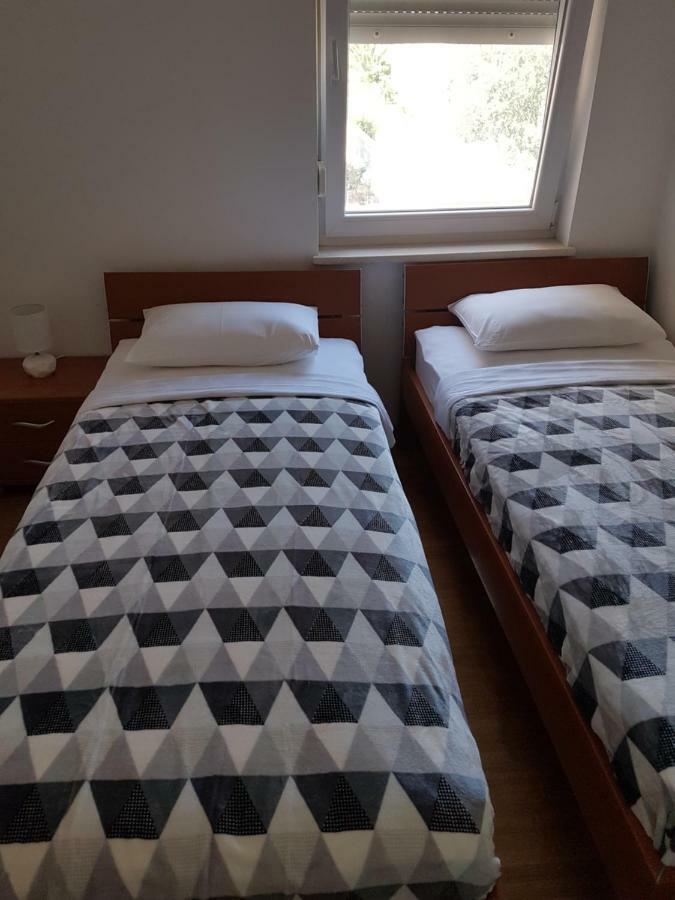 Apartment Novalja 4+2 外观 照片